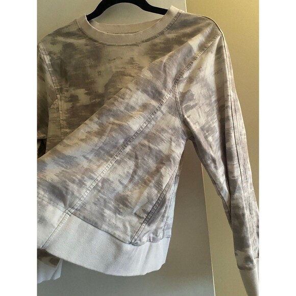 Athleta Farallon Tie-dye Print Crewneck Sweatshirt Gray White Size Large EUC - Picture 7 of 12